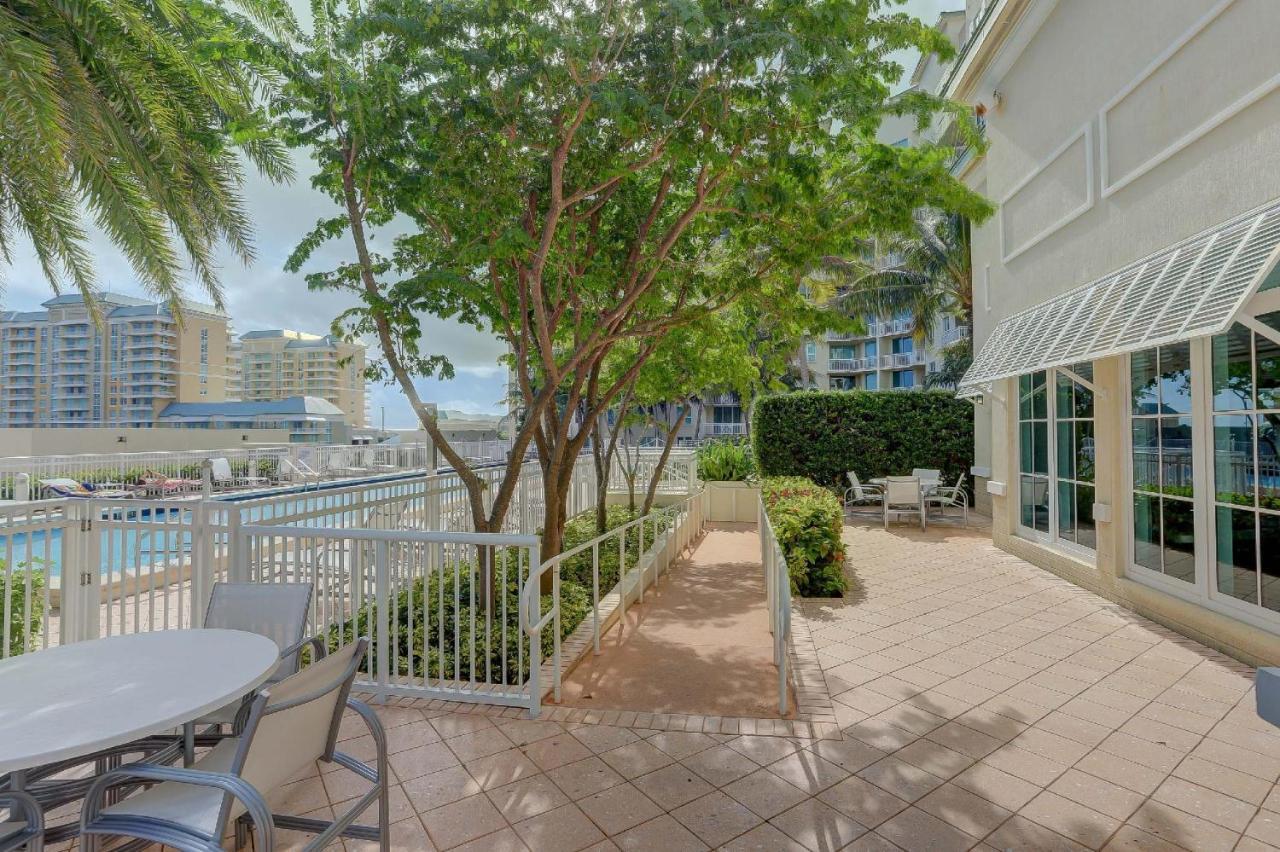 Apartment In Casa Costa Condo!Beach Pass Included Boynton Beach Exterior photo